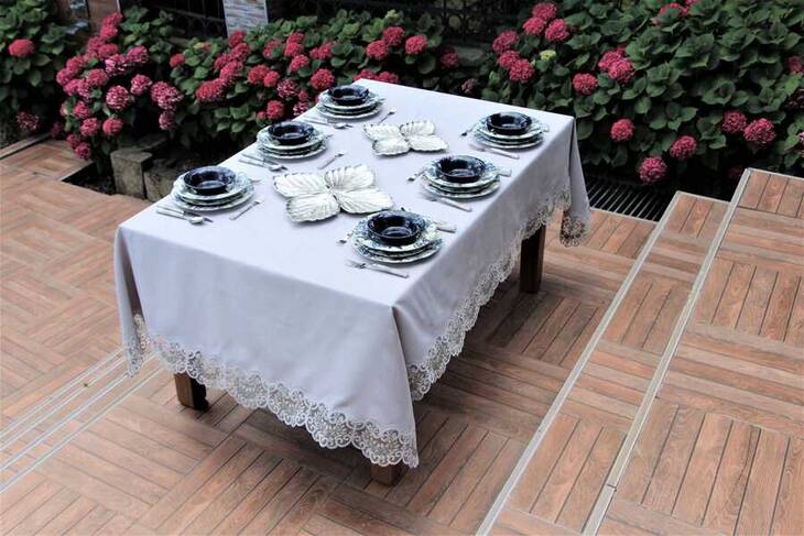 GRİ FRANSIZ DANTEL MASA ÖRTÜSÜ